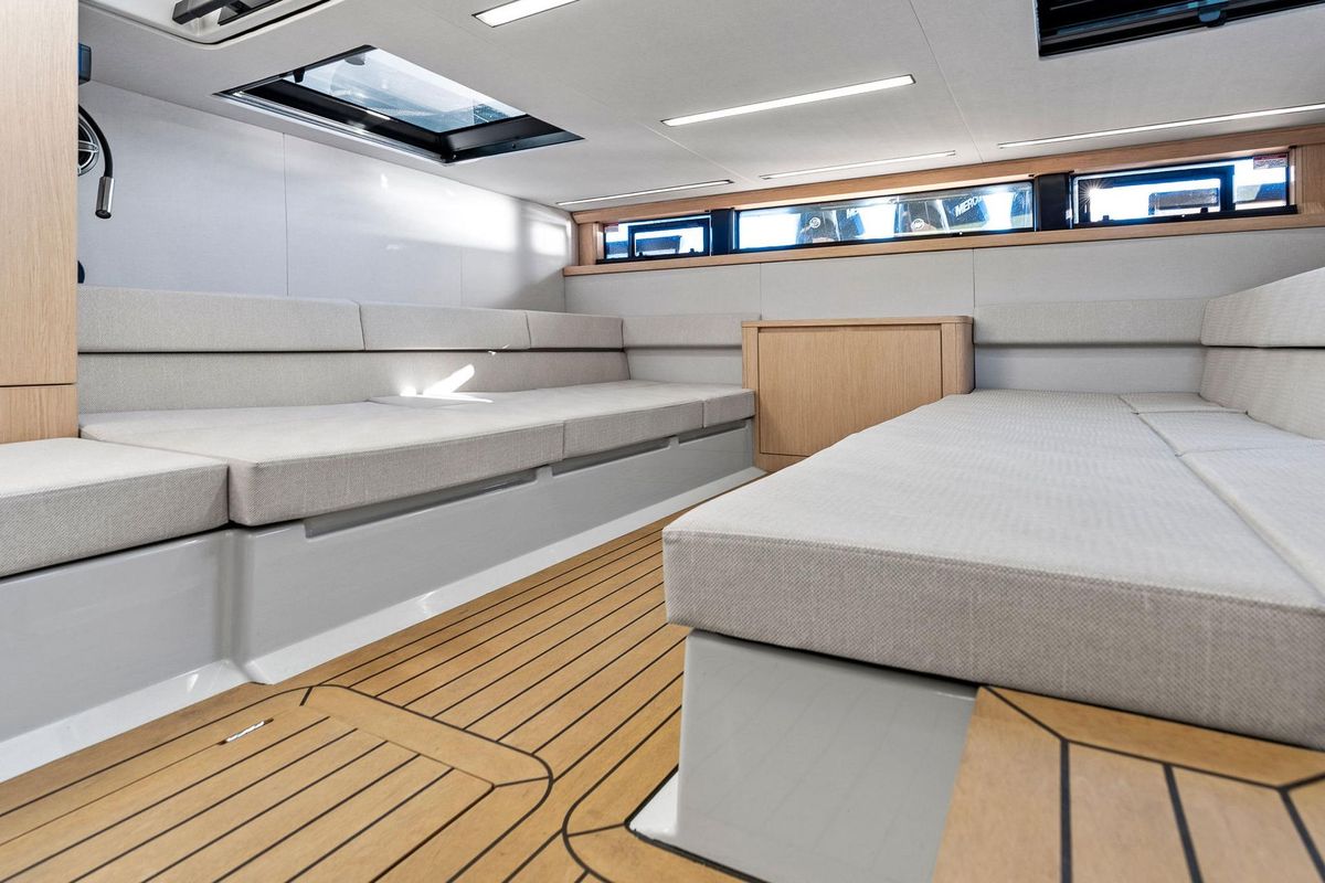 2025 XO Boats 44 
