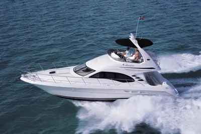 Sea Ray 44 Sedan Bridge