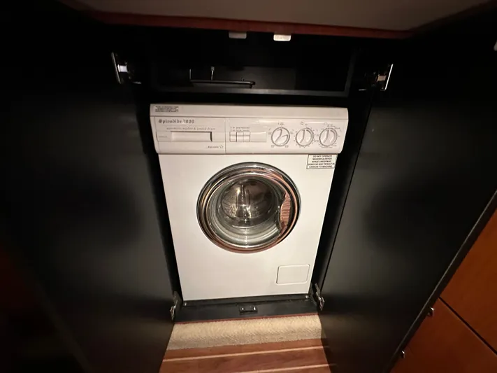 Kirb Appeal Yacht Photos Pics 