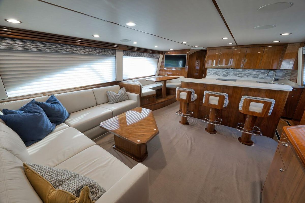2019 Viking 68 