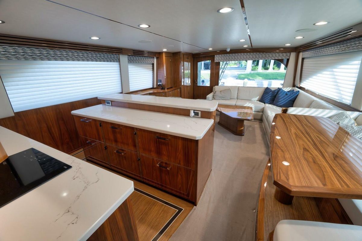 2019 Viking 68 