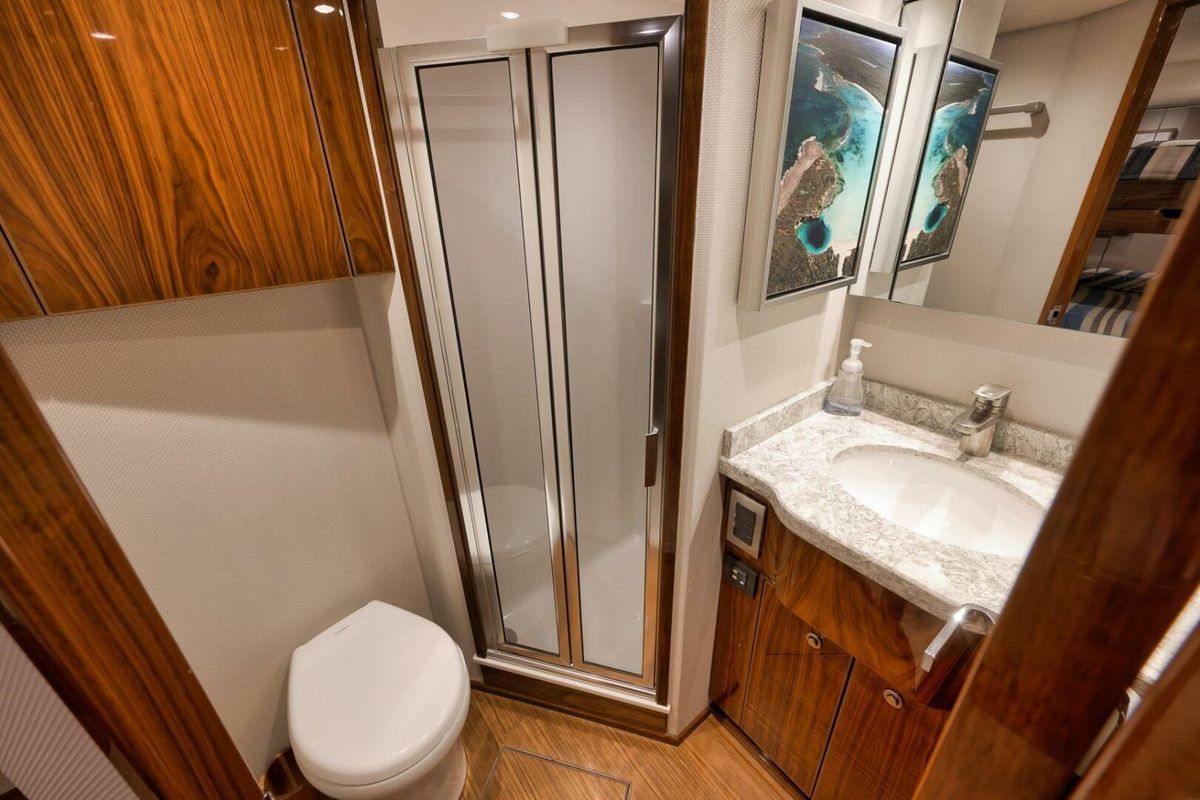2019 Viking 68 
