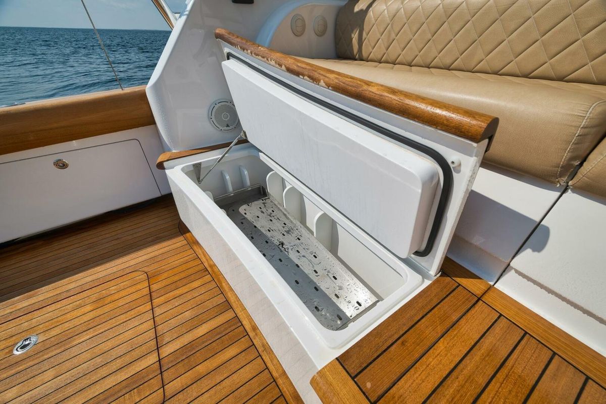 2019 Viking 68 