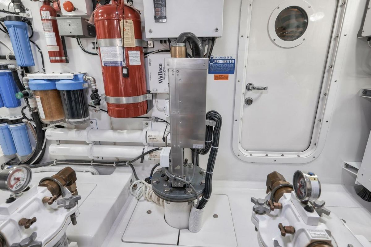 2019 Viking 68 