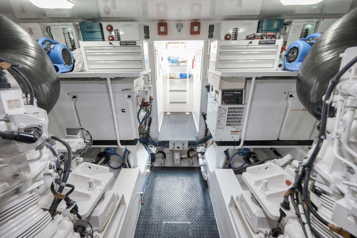 2019 Viking 68 