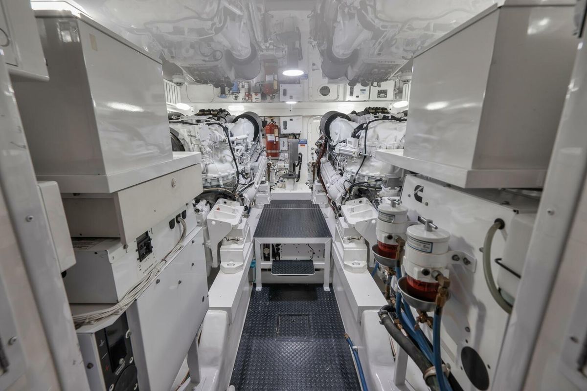 2019 Viking 68 