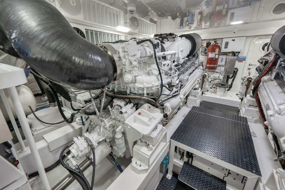2019 Viking 68 