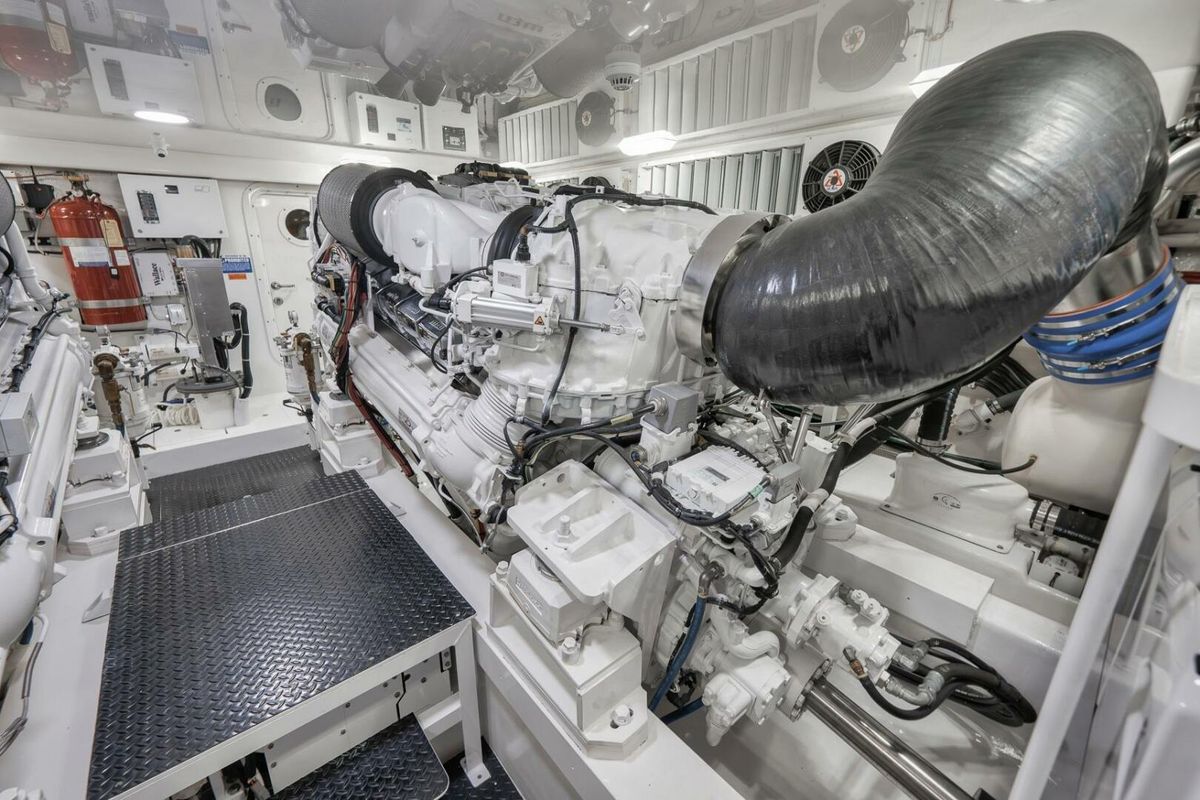 2019 Viking 68 