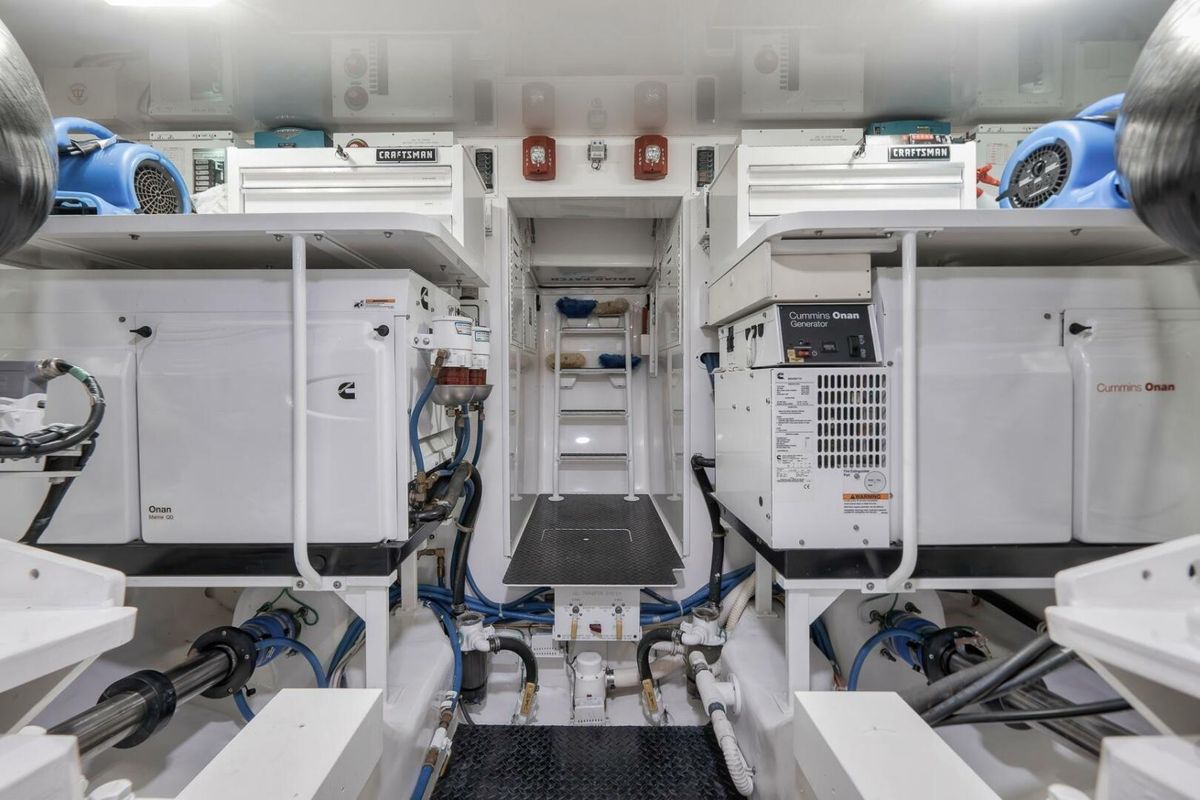 2019 Viking 68 