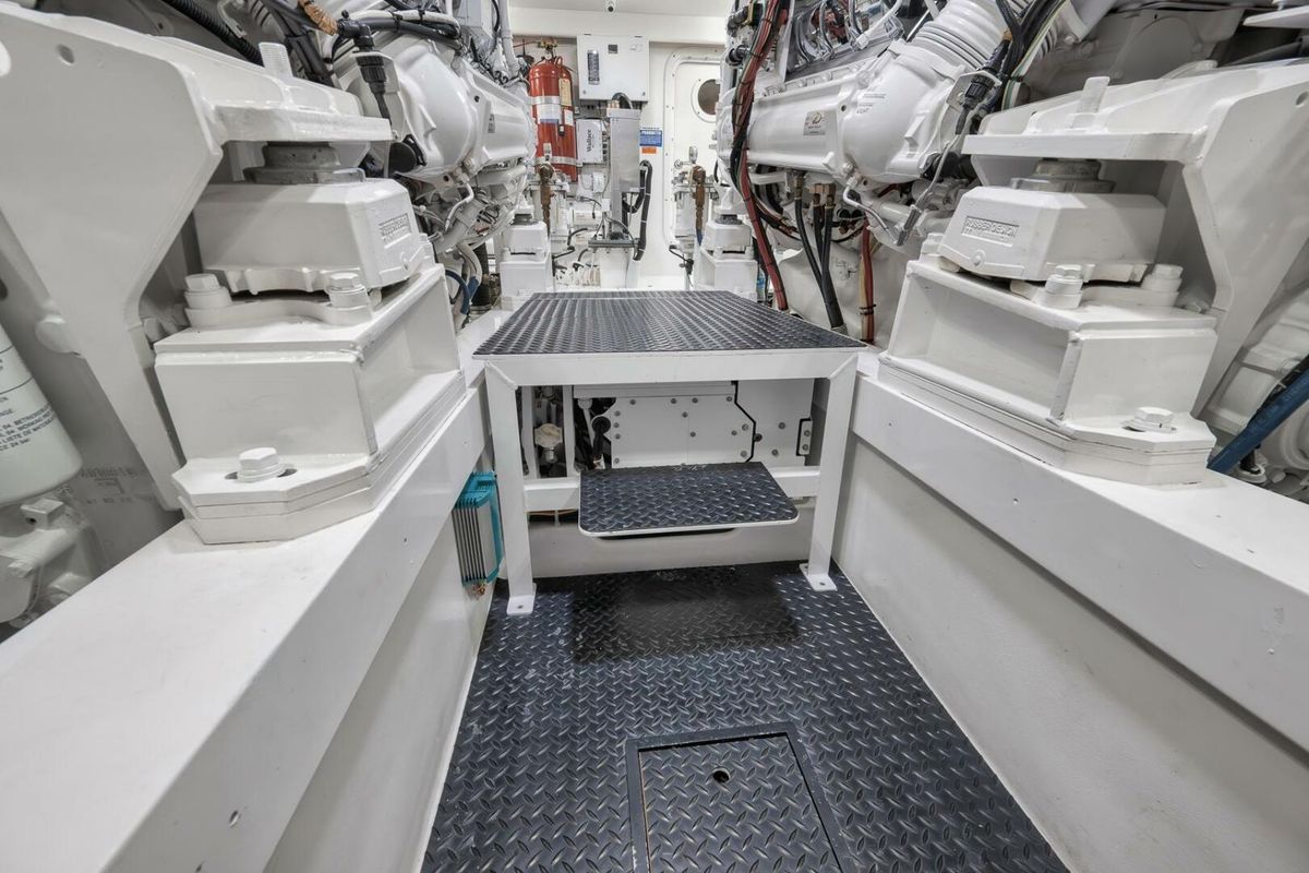 2019 Viking 68 