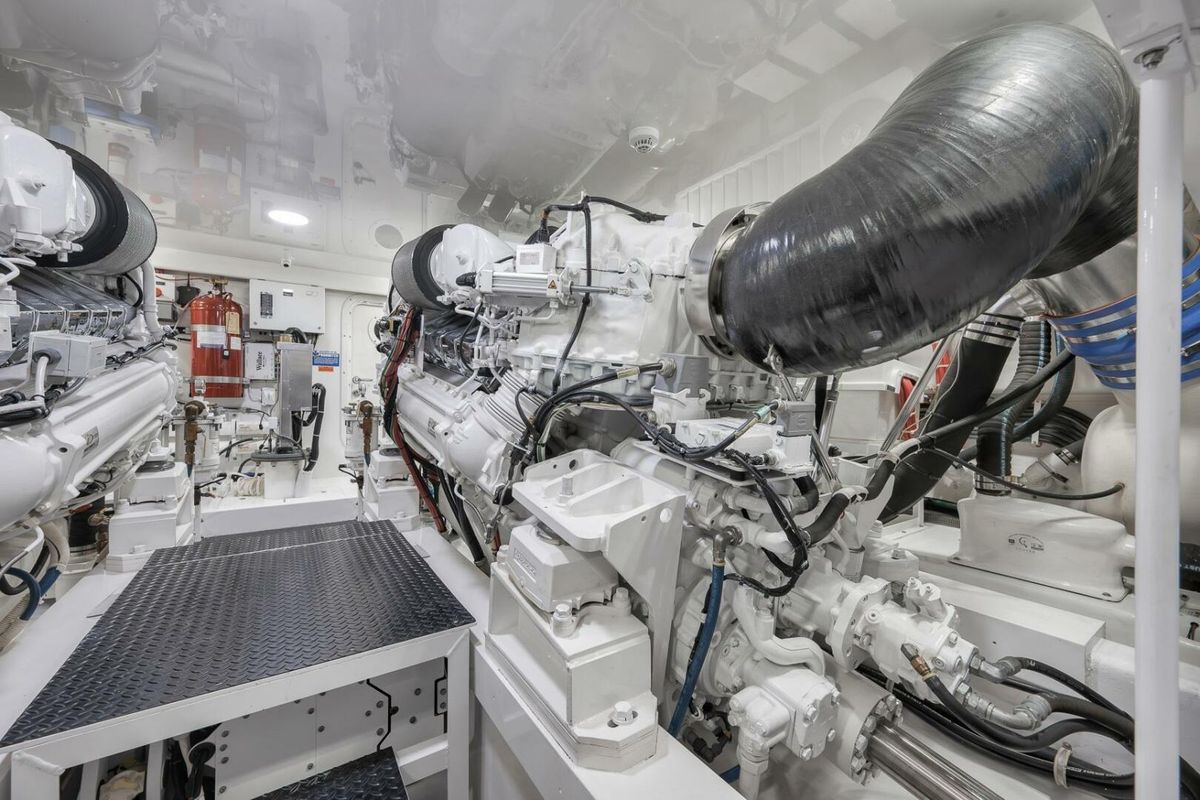 2019 Viking 68 