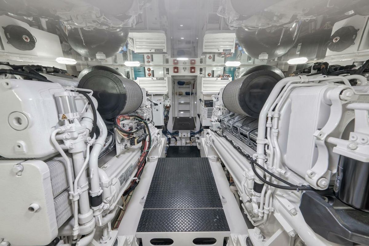 2019 Viking 68 