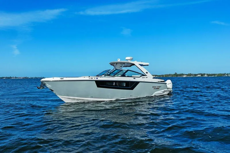  Yacht Photos Pics 2023 Monterey 385 SS - Profile