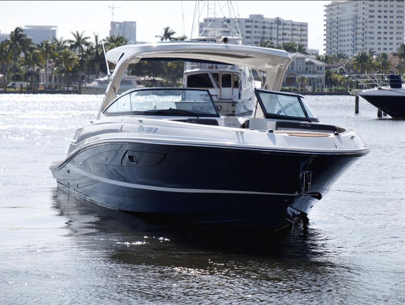 2018 Sea Ray 350 SLX OB