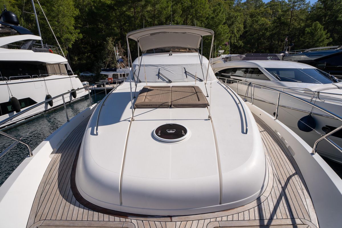 2008 Princess 74 