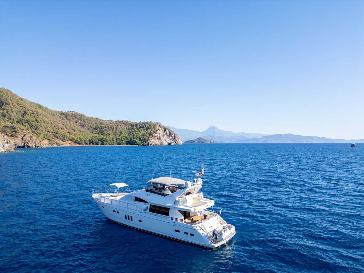 2008 Princess 74 