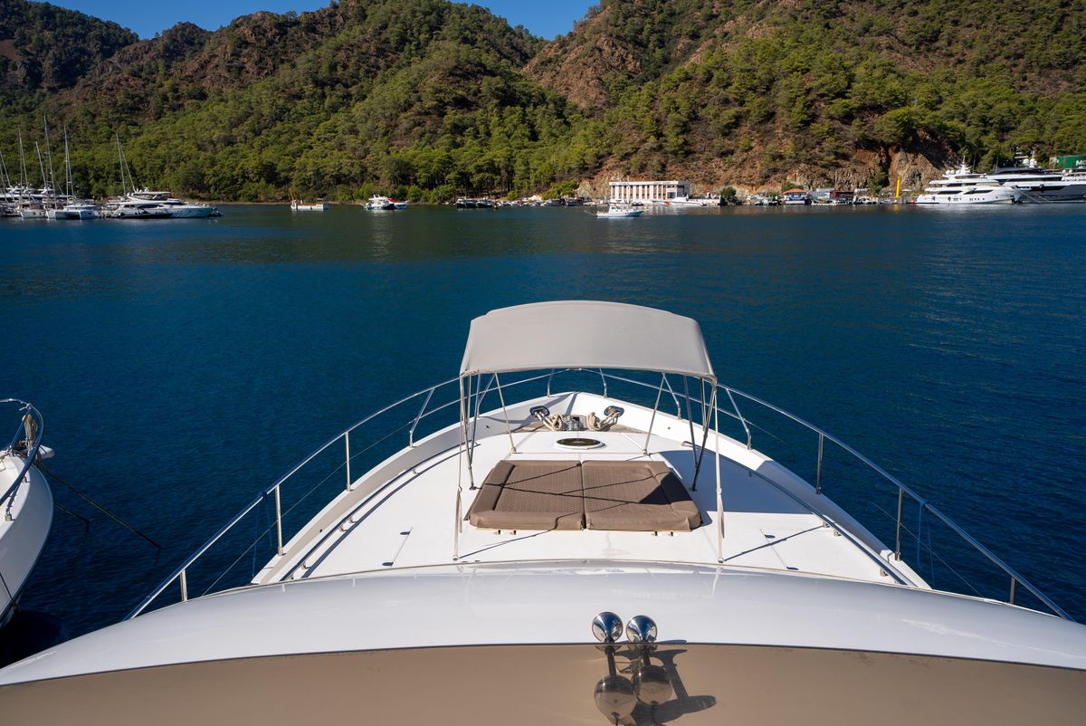 2008 Princess 74 