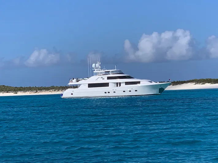 Risky Business Yacht Photos Pics 