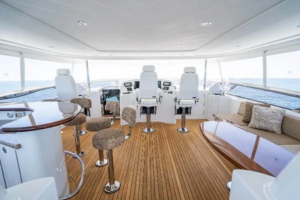 Risky Business Yacht Photos Pics Fly Bridge