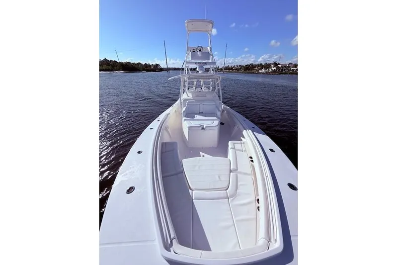  Yacht Photos Pics 2017 Regulator 41 boat on water, featuring spacious deck and seating.