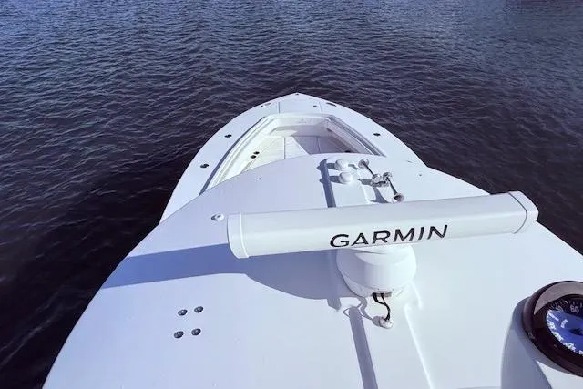  Yacht Photos Pics 2017 Regulator 41 boat with Garmin radar on calm water.