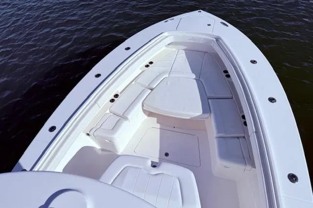  Yacht Photos Pics 2017 Regulator 41 boat with spacious seating on calm water.