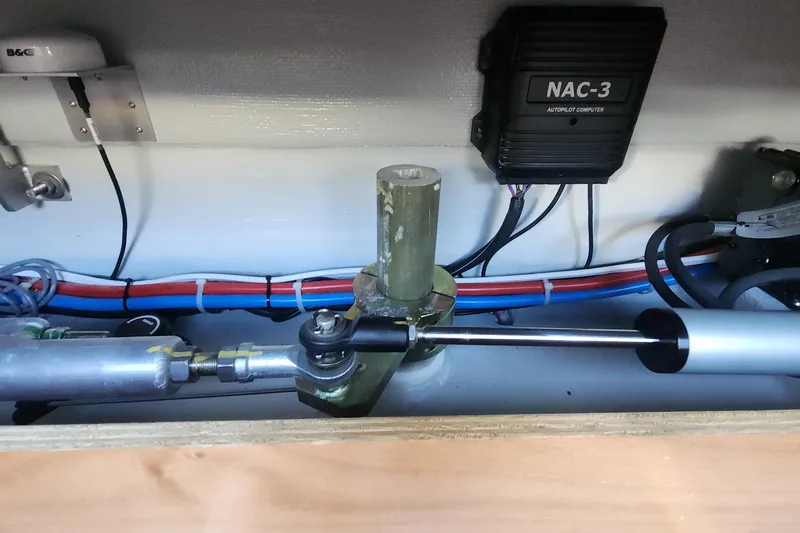 Why Not Yacht Photos Pics Autopilot system in 2019 Lagoon 450F yacht, featuring NAC-3 computer and wiring components.