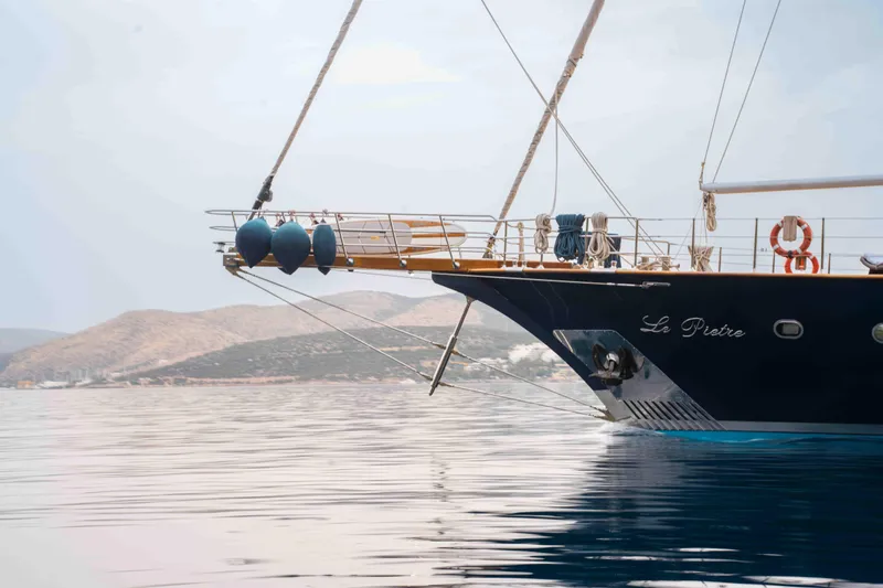 Le Pietre Yacht Photos Pics 