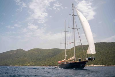 Yacht