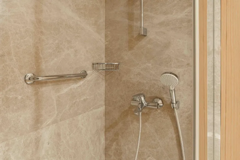 Le Pietre Yacht Photos Pics 