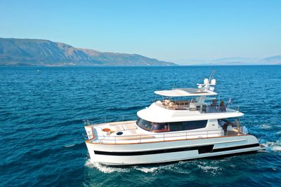 Yacht