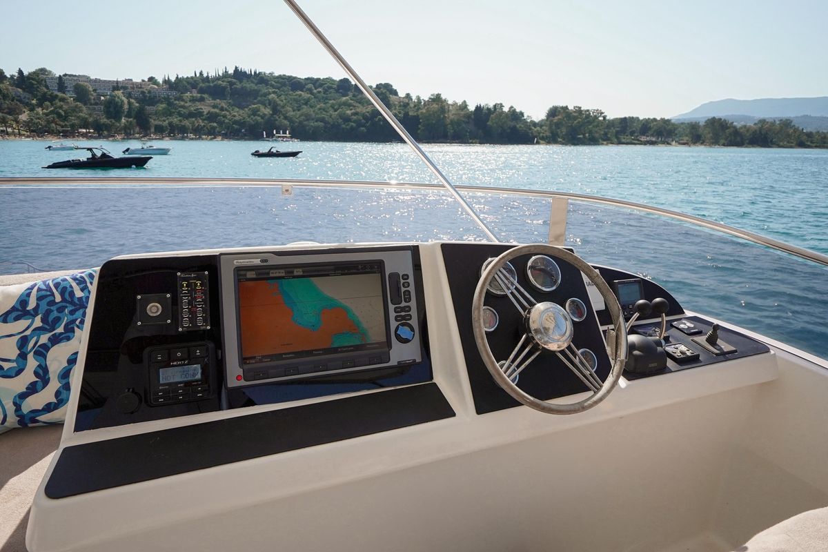 2010 Fountaine Pajot 56 