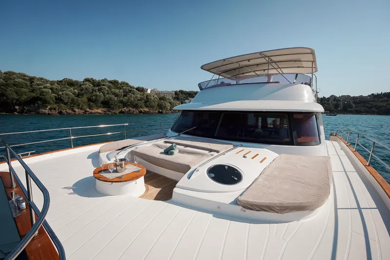  Yacht Photos Pics Luxury Fountaine Pajot Queensland 55 yacht, 2010 model, cruising on serene waters.