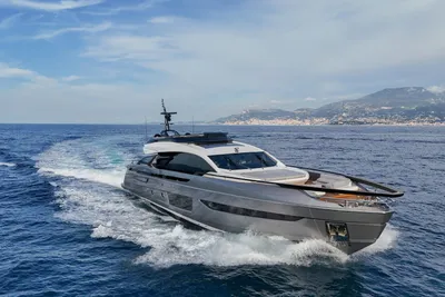 2019 Azimut S10