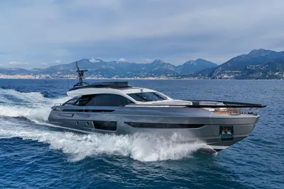 2019 Azimut S10