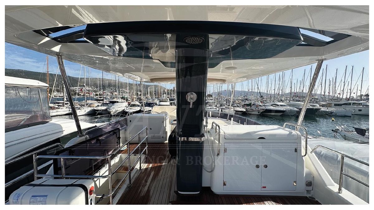 2019 Sirena 60 