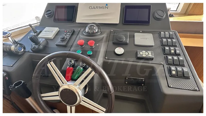  Yacht Photos Pics Sirena 58