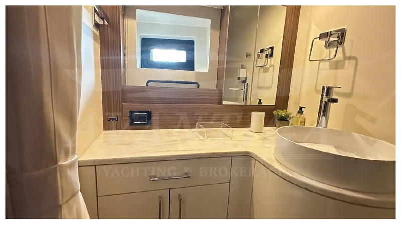  Yacht Photos Pics Sirena 58