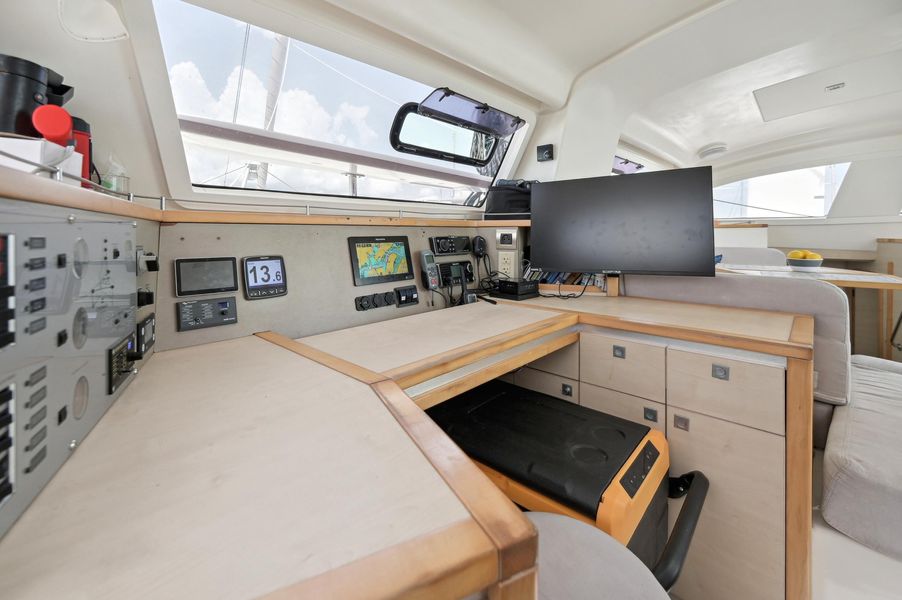 2016 Catana 42