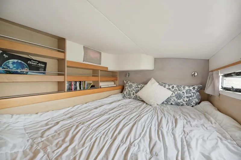 Zephyr Yacht Photos Pics 