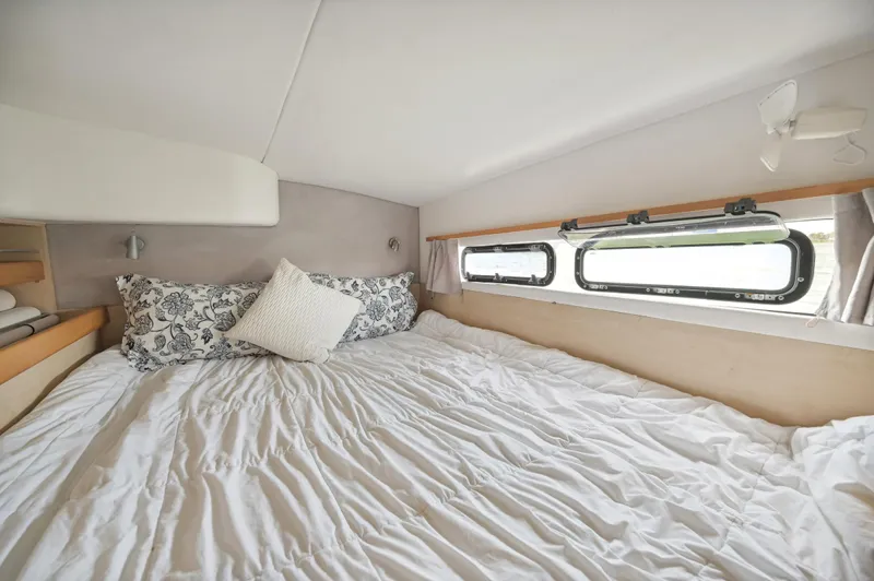 Zephyr Yacht Photos Pics 