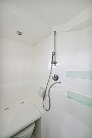 Zephyr Yacht Photos Pics 