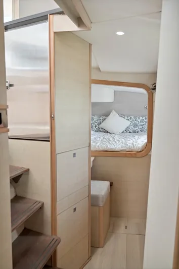 Zephyr Yacht Photos Pics 