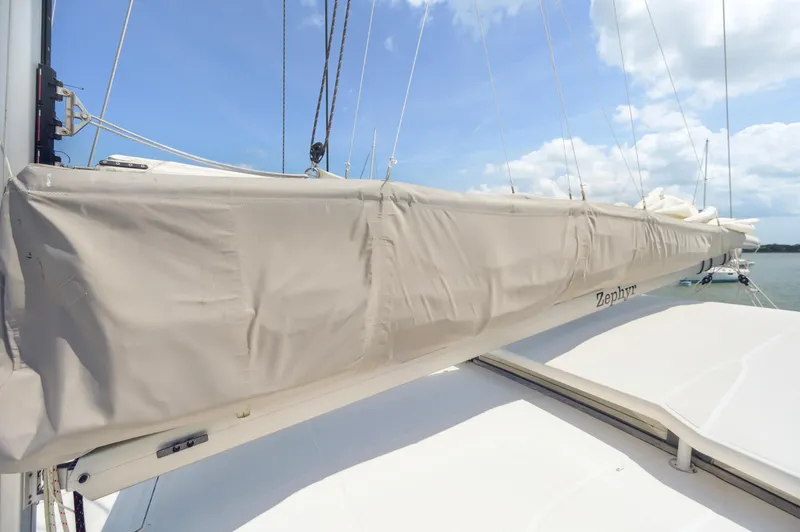 Zephyr Yacht Photos Pics 