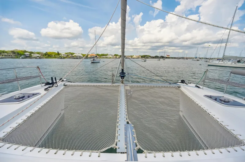 Zephyr Yacht Photos Pics 