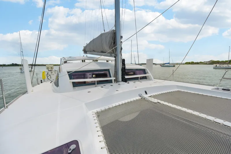 Zephyr Yacht Photos Pics 