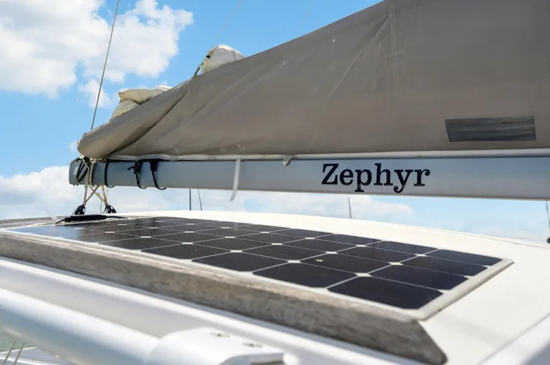 Zephyr Yacht Photos Pics 