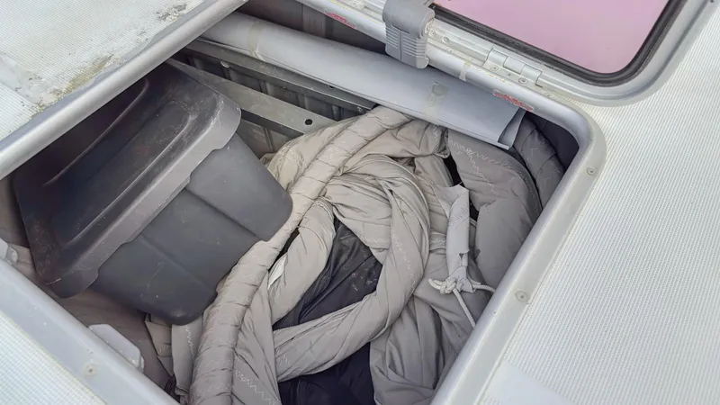 Zephyr Yacht Photos Pics 