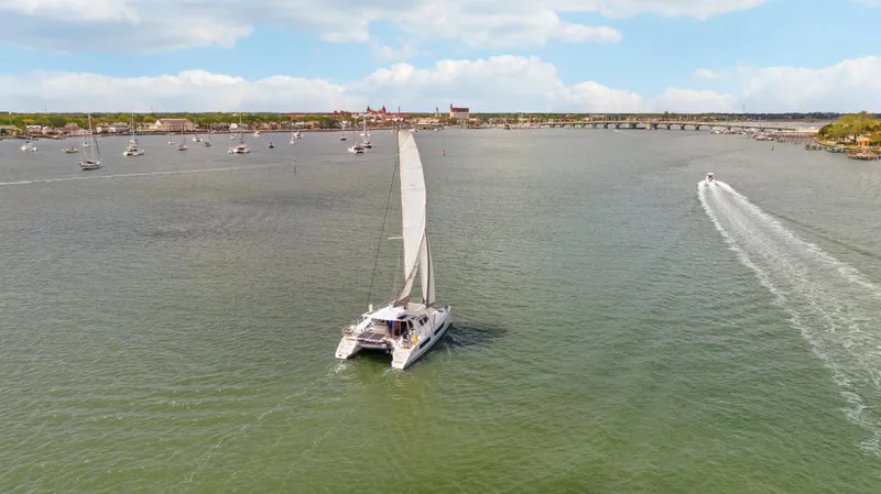 Zephyr Yacht Photos Pics 