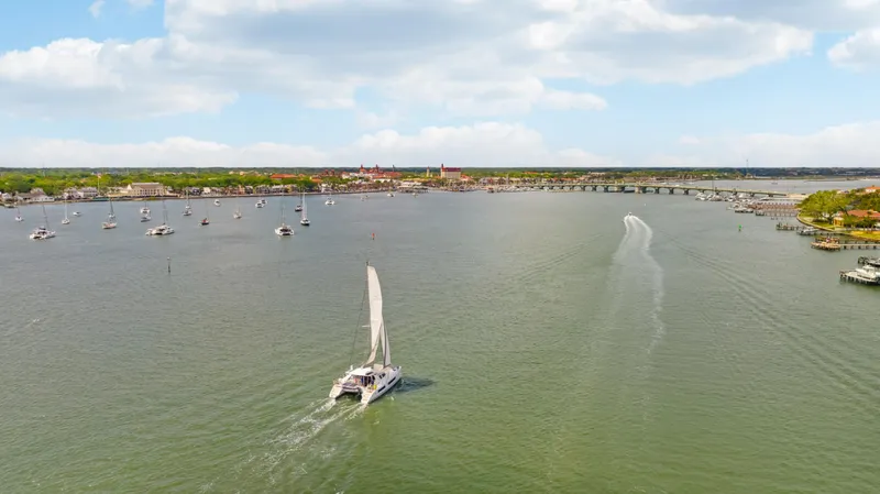 Zephyr Yacht Photos Pics 